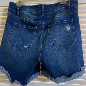 Size 14 Kancan denim shorts
